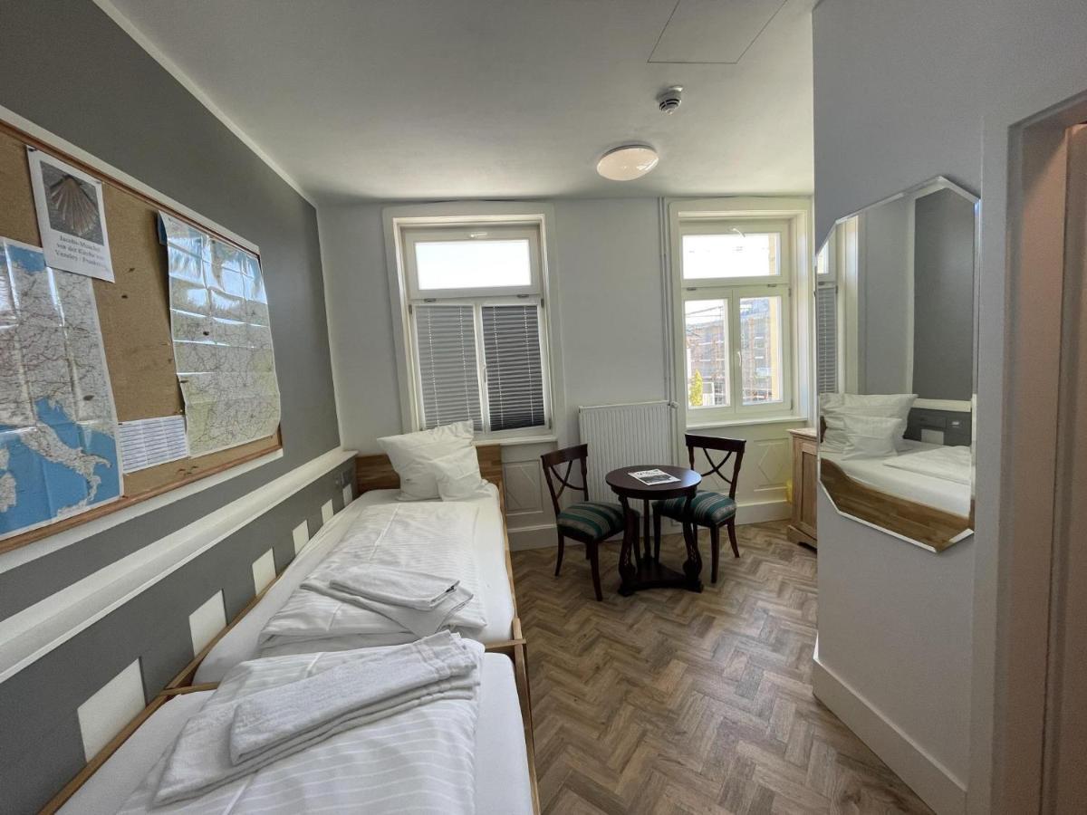 Hotel Bahnhof Balingen Bagian luar foto