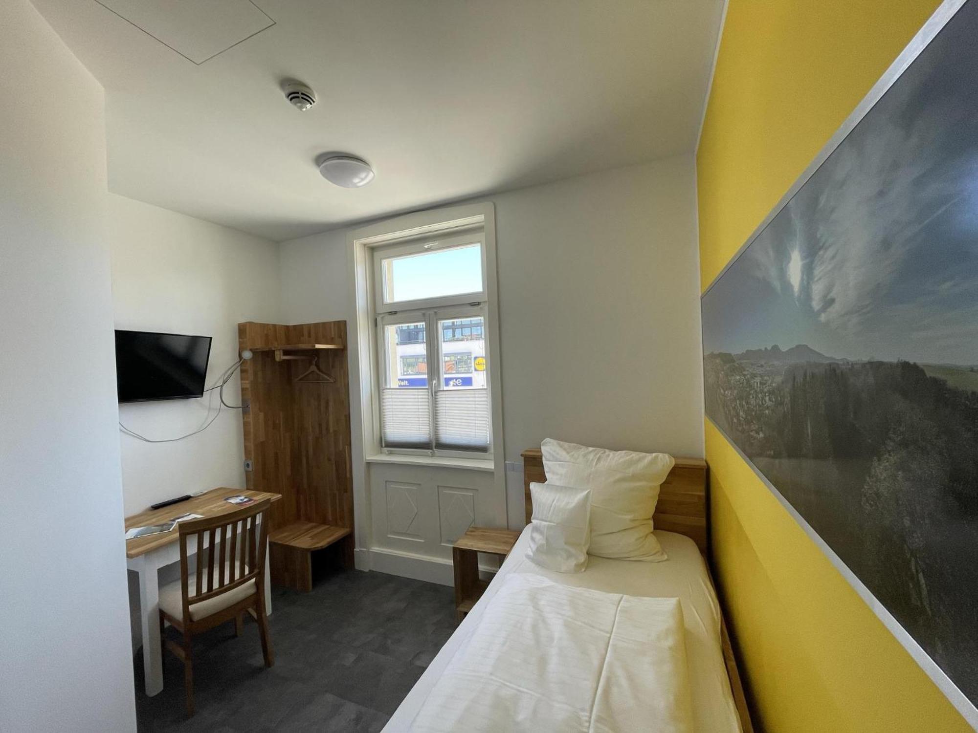 Hotel Bahnhof Balingen Ruang foto