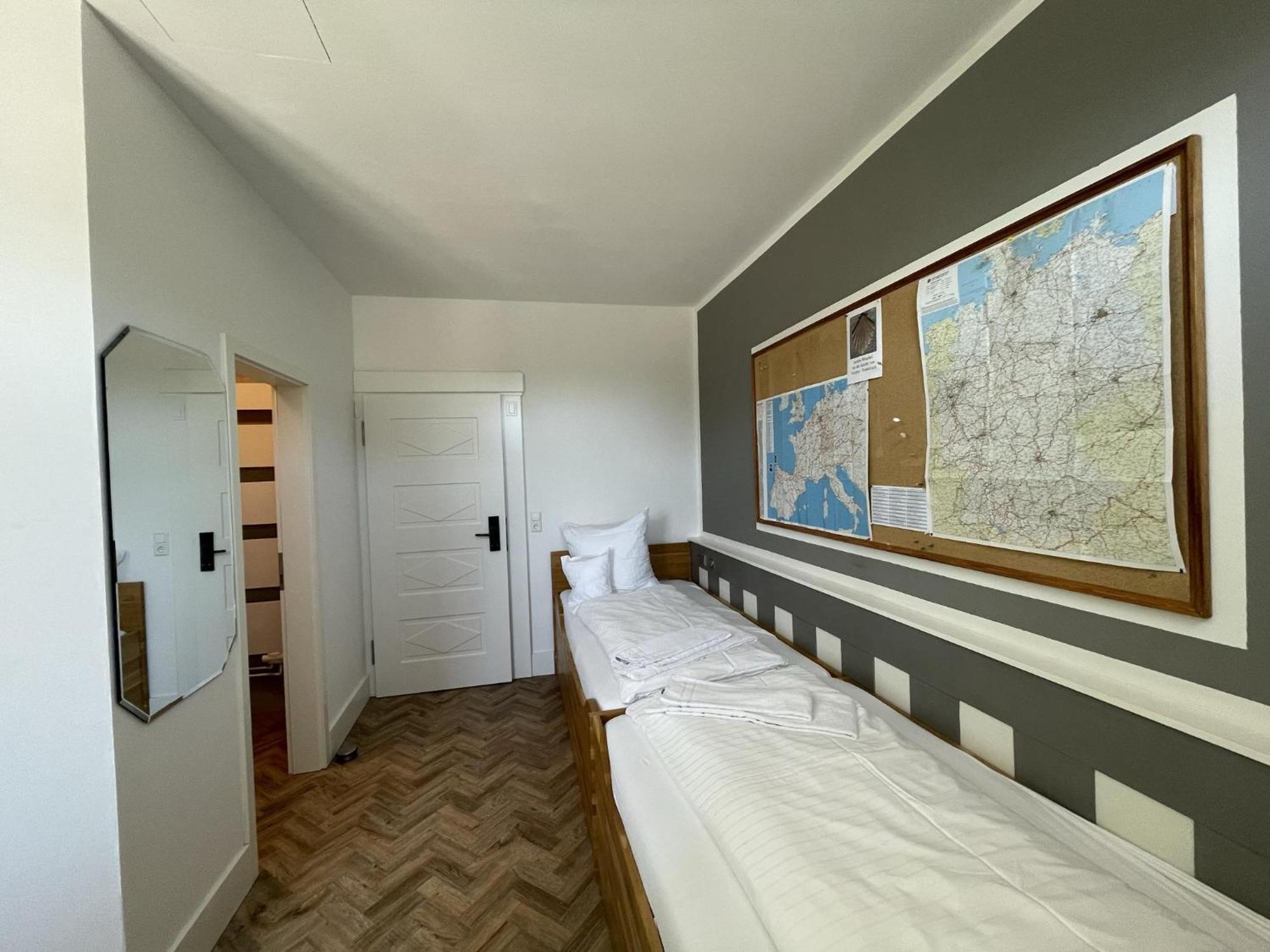 Hotel Bahnhof Balingen Ruang foto