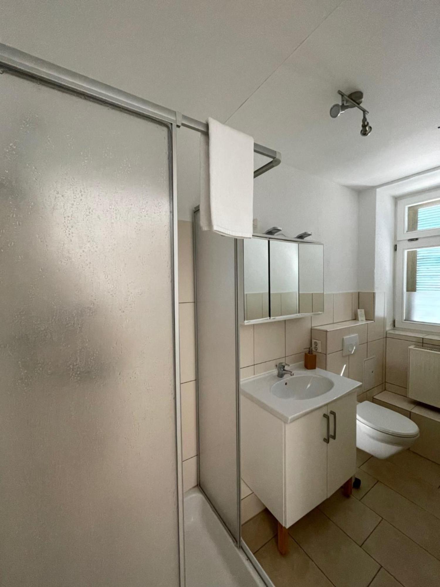 Hotel Bahnhof Balingen Ruang foto